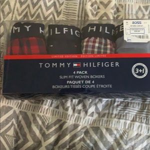 Tommy Hilfiger Slim Fit Woven Boxers